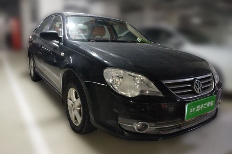 Used Volkswagen Bora 2012 1.6L Automatic Fashion Edition Front Right 45 Deg