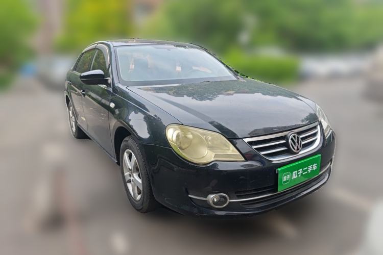 Used Volkswagen Bora 2012 1.6L Automatic Fashion Edition Front Right 45 Deg