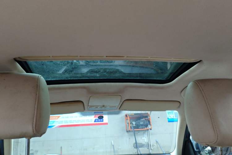 Used Volkswagen Bora 2012 1.6L Automatic Comfort Edition Headliner