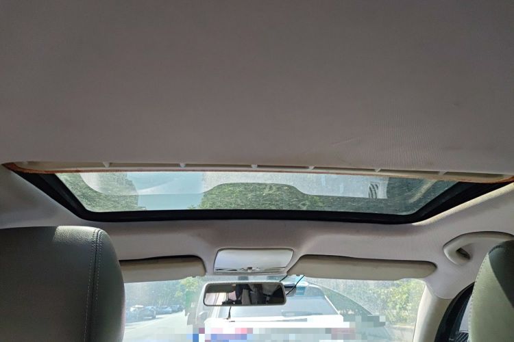 Used Volkswagen Bora 2012 1.6L Manual Fashion Edition Headliner