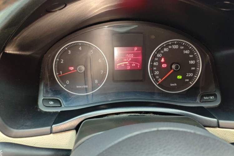 Used Volkswagen Bora 2012 1.6L Automatic Comfort Edition Instrument Cluster