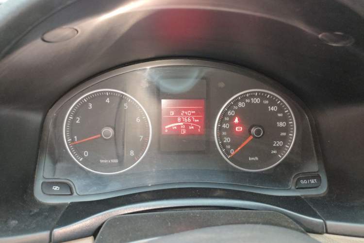 Used Volkswagen Bora 2012 1.6L Manual Fashion Edition Instrument Cluster