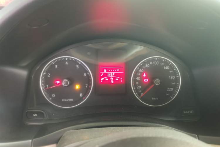 Used Volkswagen Bora 2012 1.6L Manual Fashion Edition Instrument Cluster