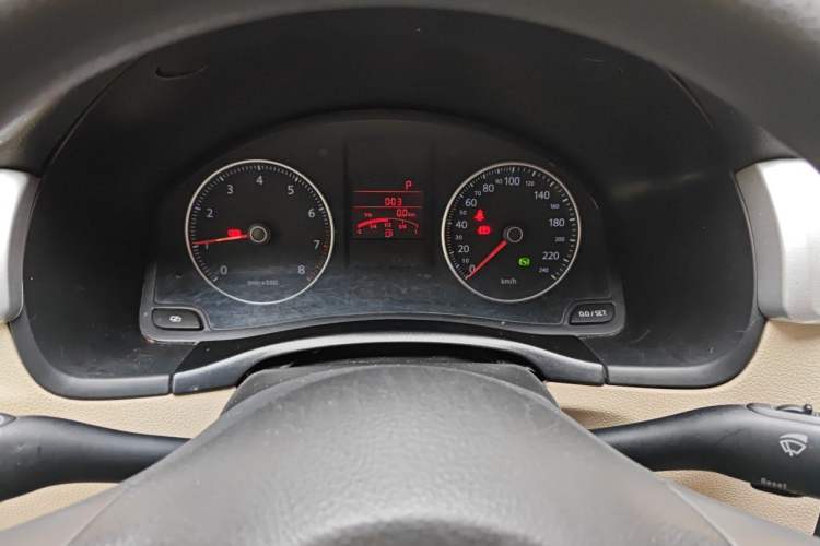 Used Volkswagen Bora 2012 1.6L Automatic Fashion Edition Instrument Cluster
