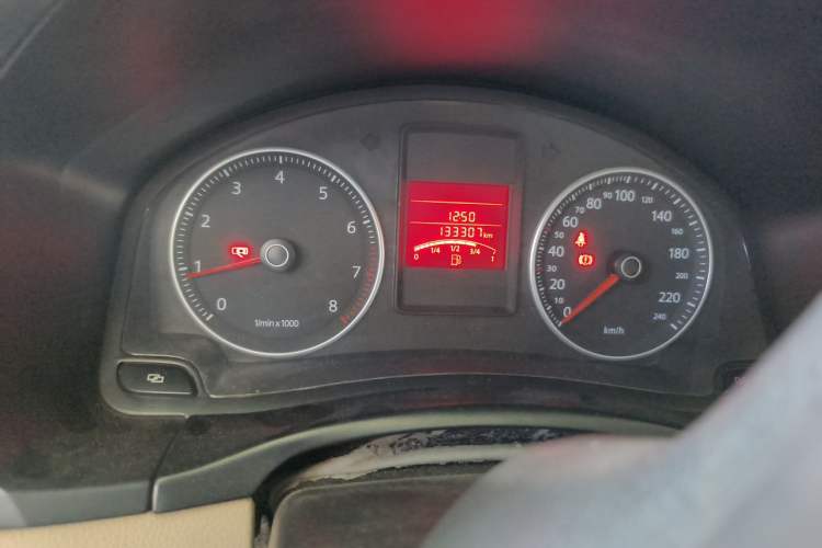 Used Volkswagen Bora 2012 1.6L Manual Fashion Edition Instrument Cluster