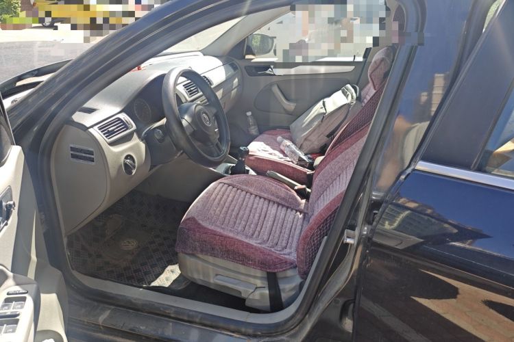 Used Volkswagen Bora 2012 1.6L Manual Fashion Edition Left Front Seat