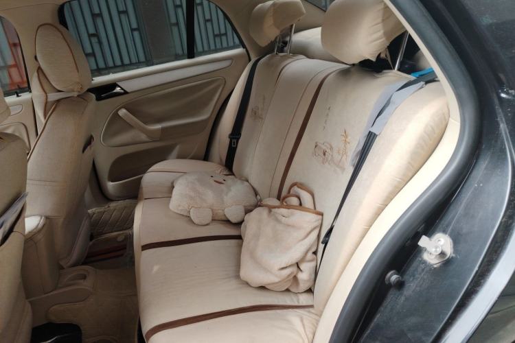 Used Volkswagen Bora 2012 1.6L Automatic Fashion Edition Left Rear Seat
