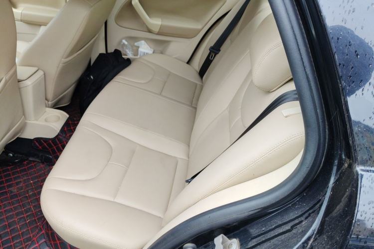Used Volkswagen Bora 2012 1.6L Automatic Fashion Edition Left Rear Seat