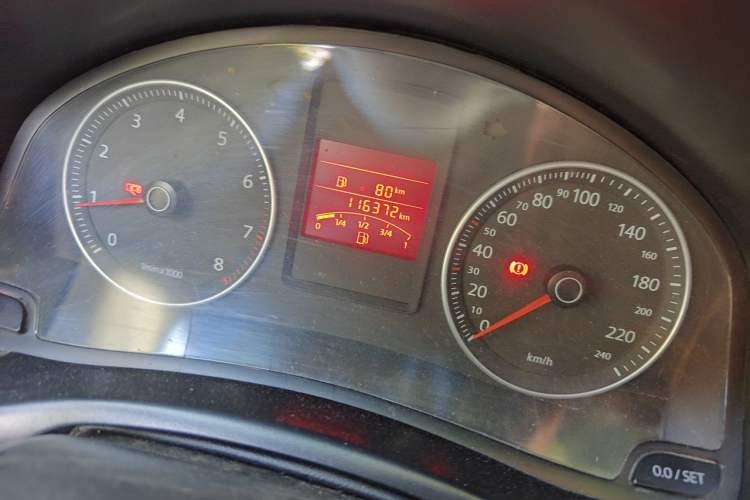 Used Volkswagen Bora 2012 1.6L Manual Fashion Edition Odometer Close Up