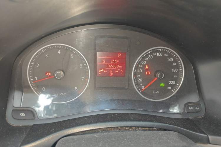 Used Volkswagen Bora 2012 1.6L Automatic Comfort Edition Odometer Close Up