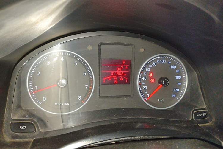 Used Volkswagen Bora 2012 1.6L Automatic Fashion Edition Odometer Close Up