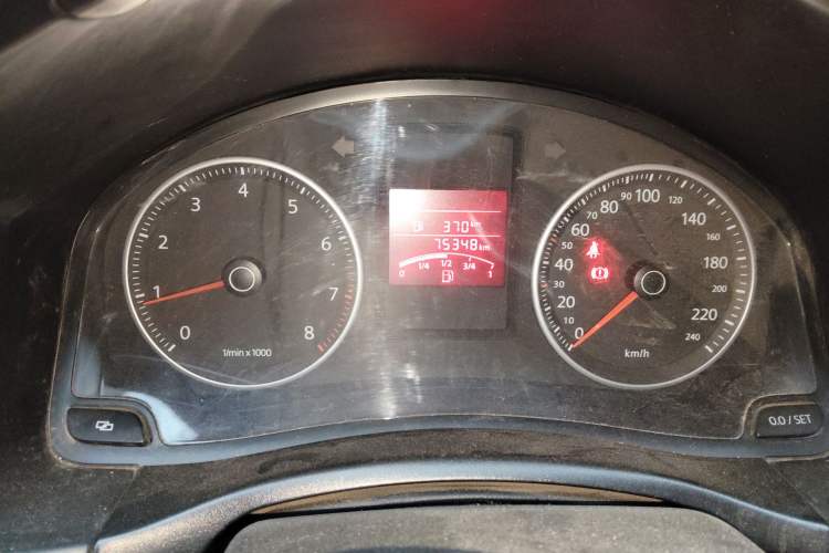 Used Volkswagen Bora 2012 1.6L Manual Fashion Edition Odometer Close Up