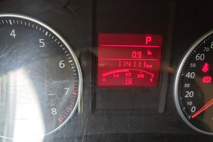 Used Volkswagen Bora 2012 1.6L Automatic Fashion Edition Odometer Close Up