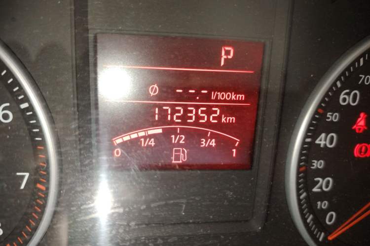 Used Volkswagen Bora 2012 1.6L Automatic Fashion Edition Odometer Close Up