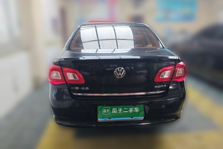 Used Volkswagen Bora 2012 1.6L Automatic Comfort Edition Rear