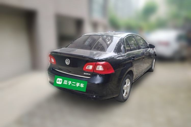 Used Volkswagen Bora 2012 1.6L Automatic Fashion Edition Rear Right 45 Deg