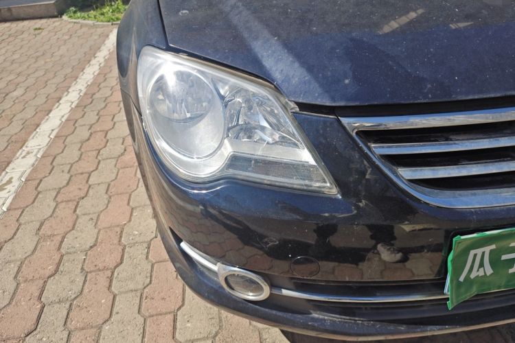 Used Volkswagen Bora 2012 1.6L Manual Fashion Edition Right Front Headlight