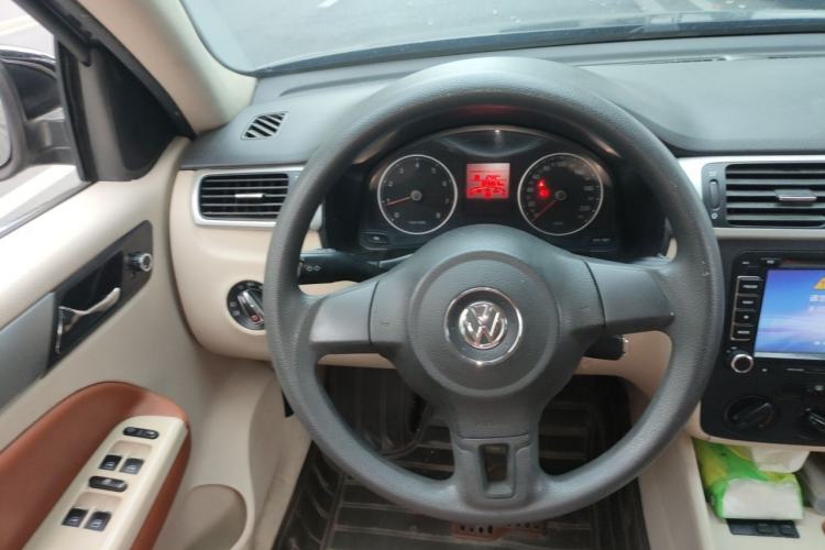 Used Volkswagen Bora 2012 1.6L Manual Fashion Edition Steering Wheel