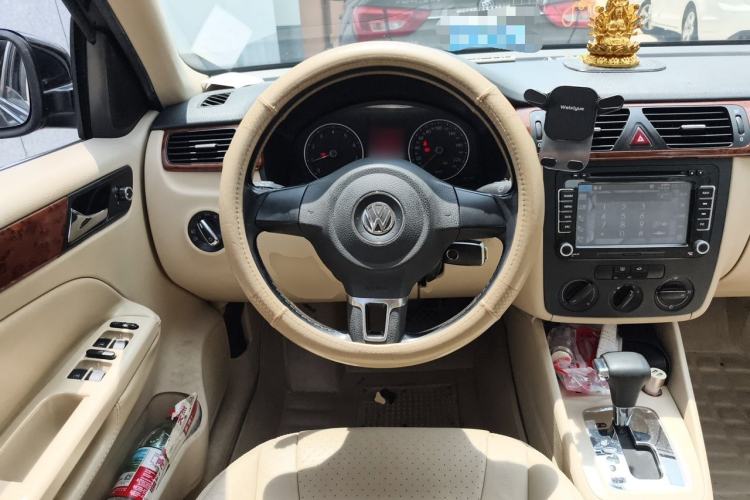 Used Volkswagen Bora 2012 1.6L Automatic Comfort Edition Steering Wheel