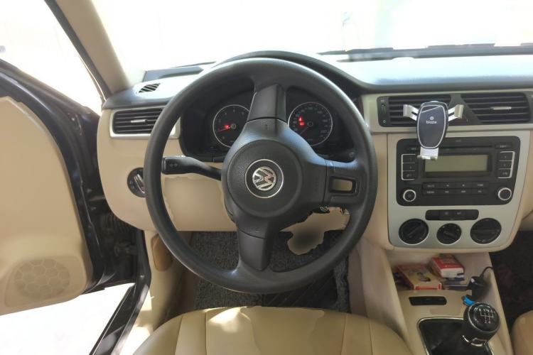 Used Volkswagen Bora 2012 1.6L Manual Fashion Edition Steering Wheel