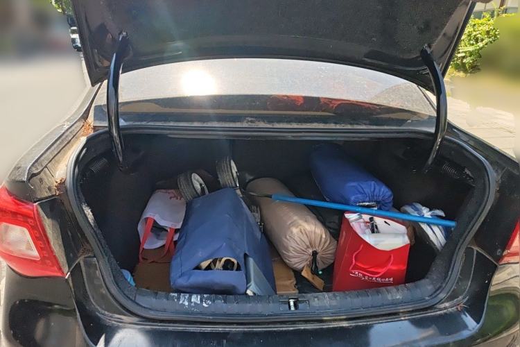 Used Volkswagen Bora 2012 1.6L Manual Fashion Edition Trunk