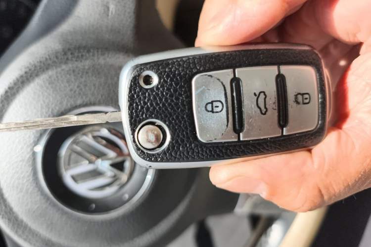 Used Volkswagen Bora 2012 1.6L Automatic Comfort Edition Vehicle Key