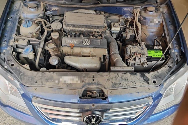 Used Volkswagen Bora 2012 1.6L Manual Fashion Edition Engine Bay
