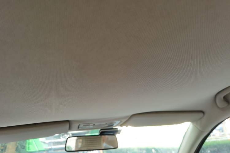 Used Volkswagen Bora 2012 1.6L Manual Fashion Edition Headliner
