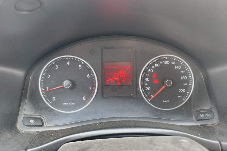 Used Volkswagen Bora 2012 1.6L Manual Fashion Edition Instrument Cluster