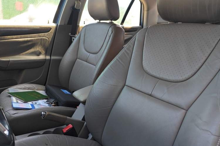 Used Volkswagen Bora 2012 1.6L Manual Comfort Model Left Front Seat