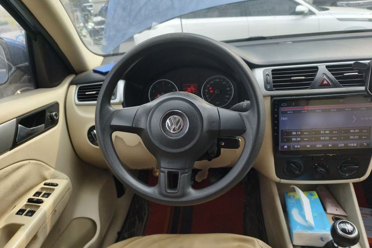 Used Volkswagen Bora 2012 1.6L Manual Fashion Edition Steering Wheel