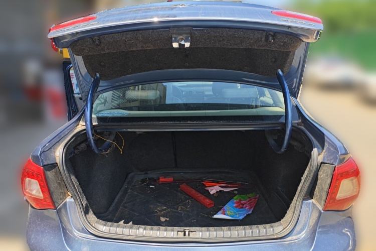 Used Volkswagen Bora 2012 1.6L Manual Comfort Model Trunk