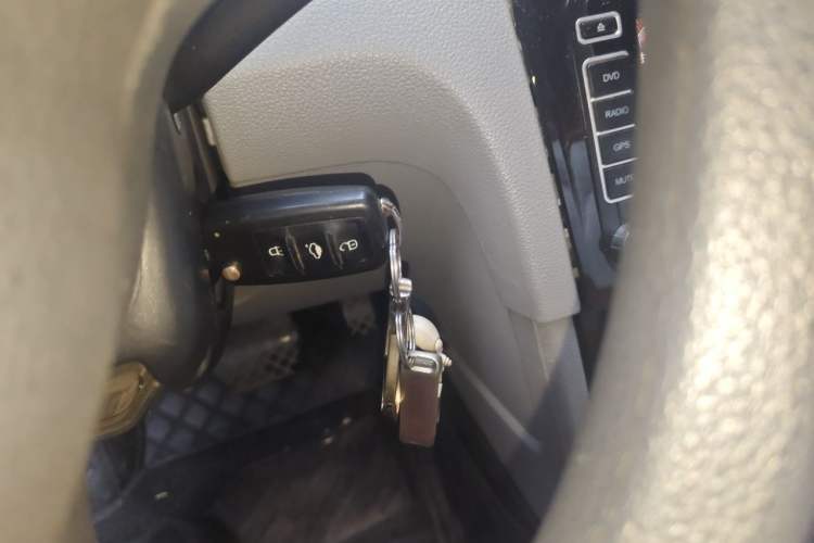 Used Volkswagen Bora 2012 1.6L Automatic Fashion Edition Vehicle Key