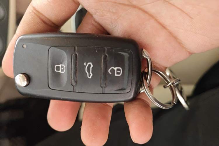 Used Volkswagen Bora 2012 1.6L Manual Fashion Edition Vehicle Key