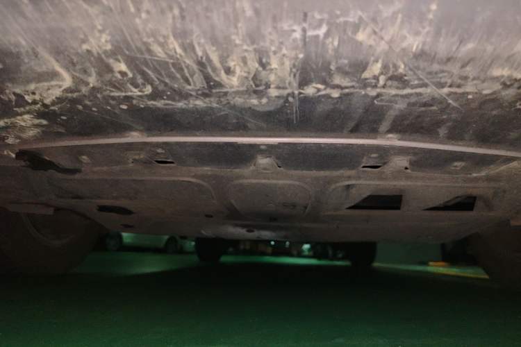 Used Volkswagen Bora 2012 1.6L Automatic Comfort Edition Chassis Front