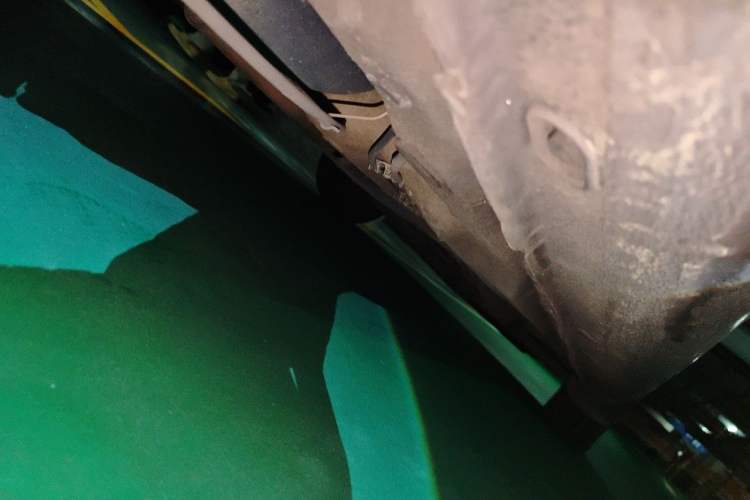 Used Volkswagen Bora 2012 1.6L Automatic Comfort Edition Chassis Rear Right