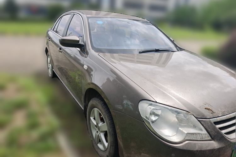 Used Volkswagen Bora 2012 1.6L Manual Fashion Edition Front Right 45 Deg