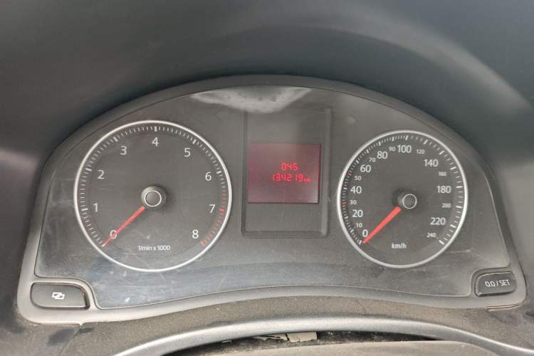 Used Volkswagen Bora 2012 1.6L Manual Fashion Edition Instrument Cluster