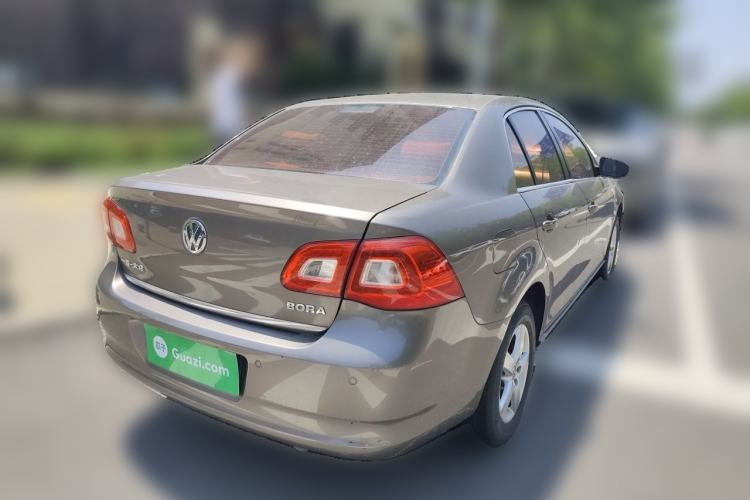Used Volkswagen Bora 2012 1.6L Automatic Fashion Edition Rear Right 45 Deg