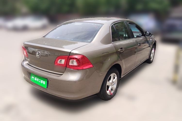 Used Volkswagen Bora 2012 1.6L Automatic Fashion Edition Rear Right 45 Deg