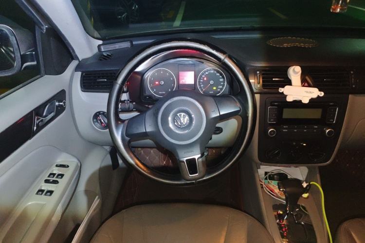 Used Volkswagen Bora 2012 1.6L Automatic Comfort Edition Steering Wheel