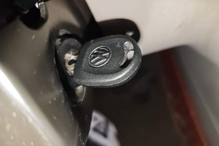Used Volkswagen Bora 2012 1.6L Automatic Comfort Edition Vehicle Key