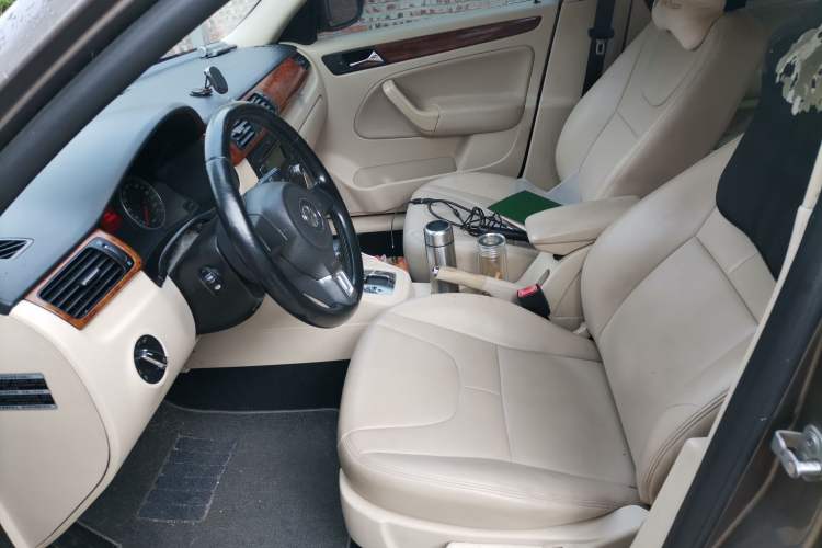 Used Volkswagen Bora 2012 1.6L Automatic Comfort Edition Left Front Seat