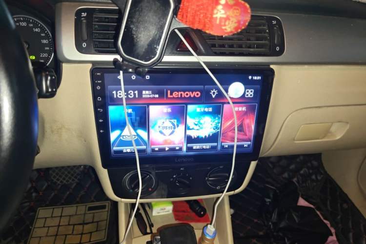 Used Volkswagen Bora 2012 1.6L Automatic Fashion Edition Audio And AC Panel