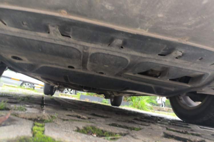 Used Volkswagen Bora 2012 1.6L Manual Comfort Model Chassis Front