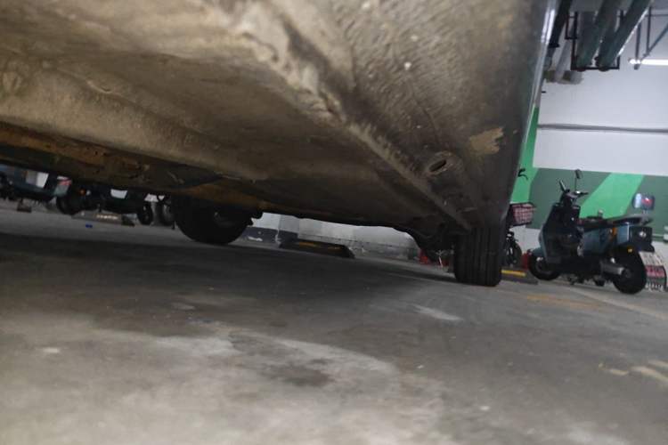 Used Volkswagen Bora 2012 1.6L Automatic Fashion Edition Chassis Front Left