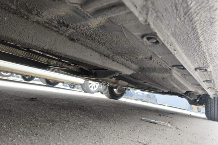 Used Volkswagen Bora 2012 1.6L Automatic Fashion Edition Chassis Front Left