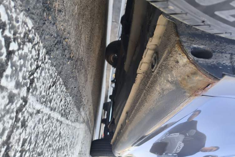 Used Volkswagen Bora 2012 1.6L Manual Fashion Edition Chassis Front Left