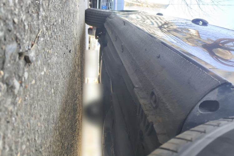 Used Volkswagen Bora 2012 1.6L Manual Fashion Edition Chassis Front Right