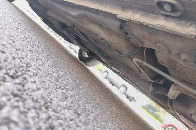 Used Volkswagen Bora 2012 1.6L Automatic Comfort Edition Chassis Rear Left